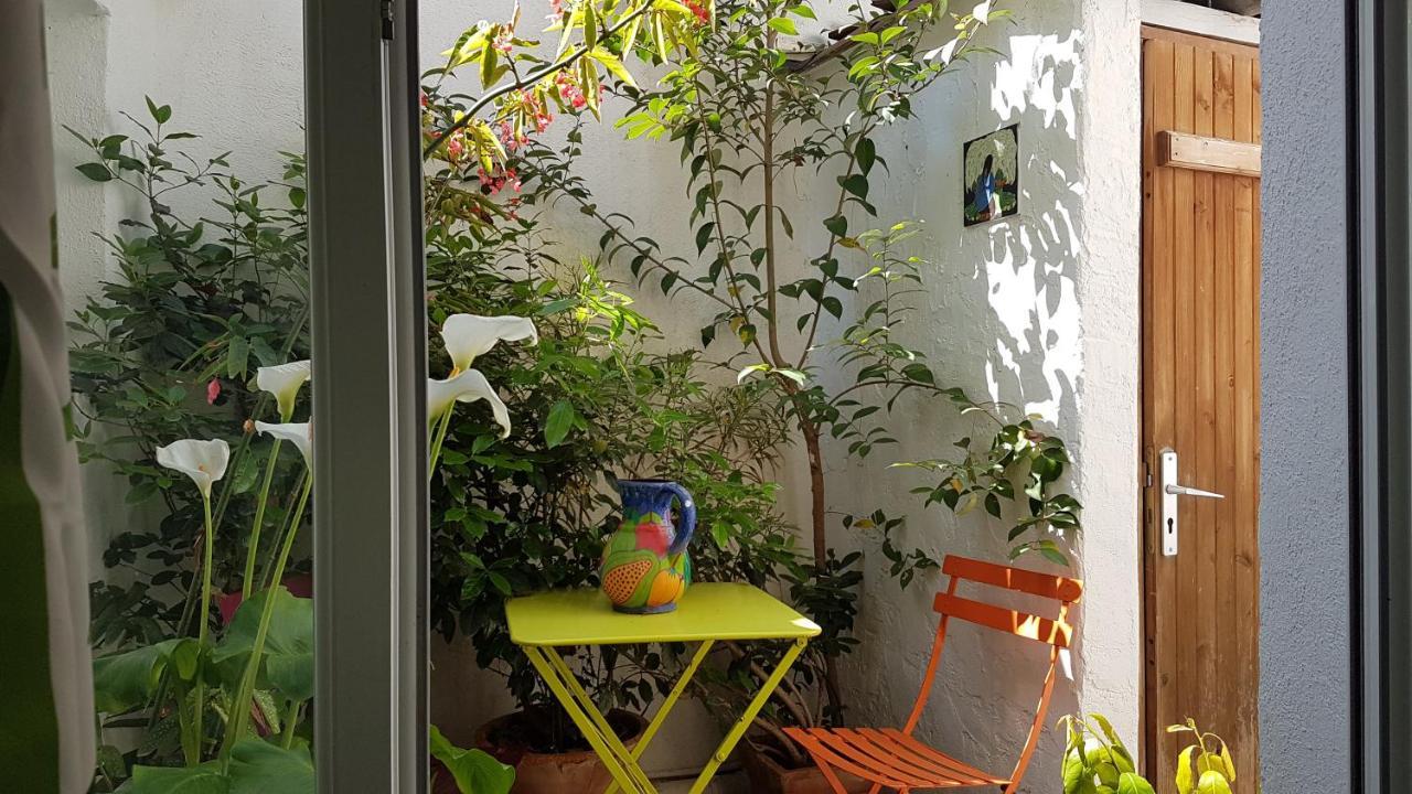 D'hotes Habitation Bougainville Marseilles